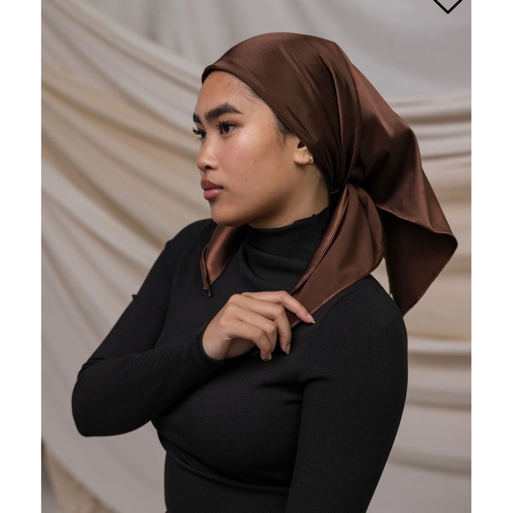 Vela Satin Lined Undercap Oak Brown One Size Reversible Hijab Cap NWT